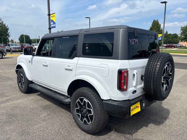 Used 2024 Ford Bronco Outer Banks AWD/4WD image 4