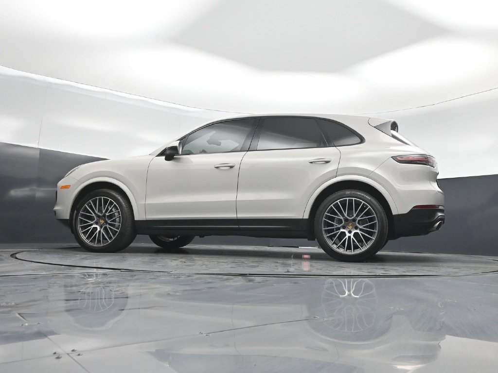 Used 2021 Porsche Cayenne AWD/4WD image 49