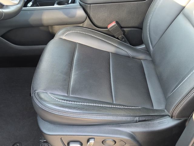 Used 2023 GMC Yukon XL Denali w/ Denali Reserve Package image 24