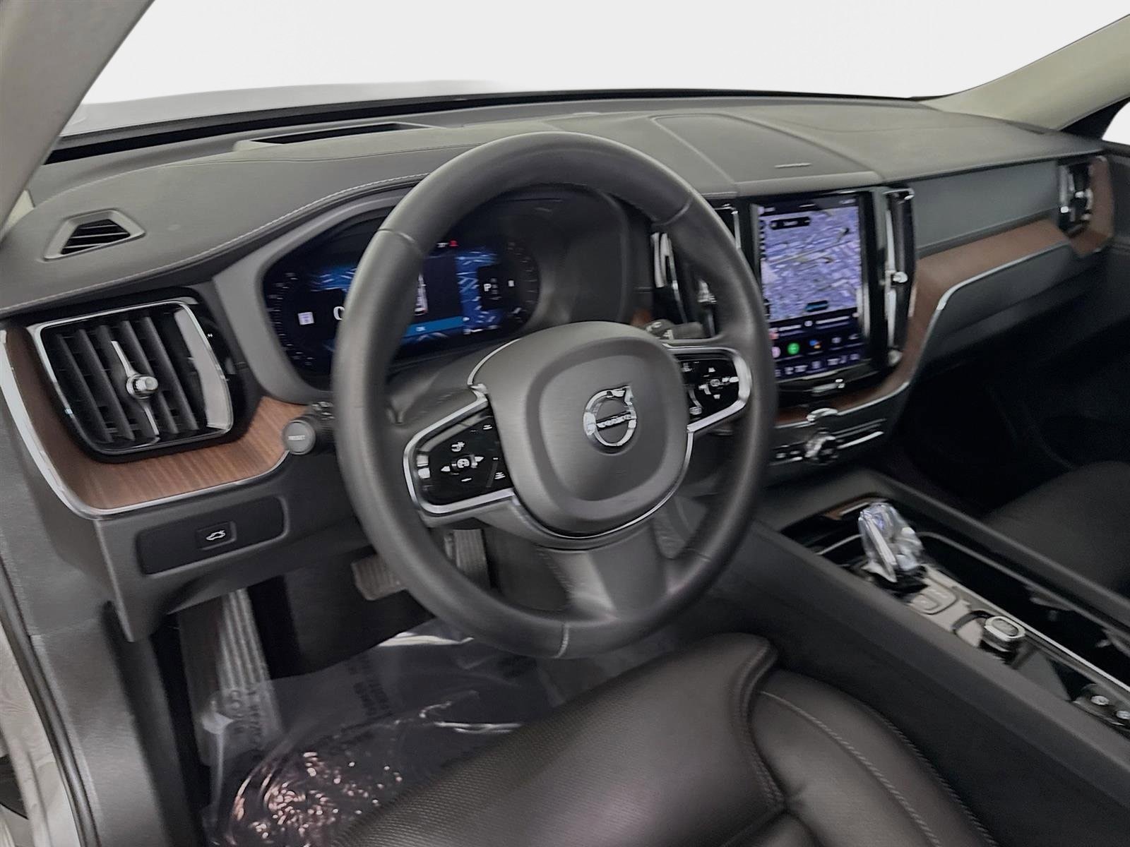 Used 2023 Volvo XC60 B5 Ultimate w/ Climate Package AWD/4WD image 10