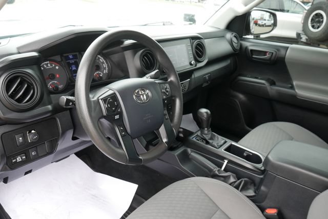 Used 2020 Toyota Tacoma SR AWD/4WD image 14