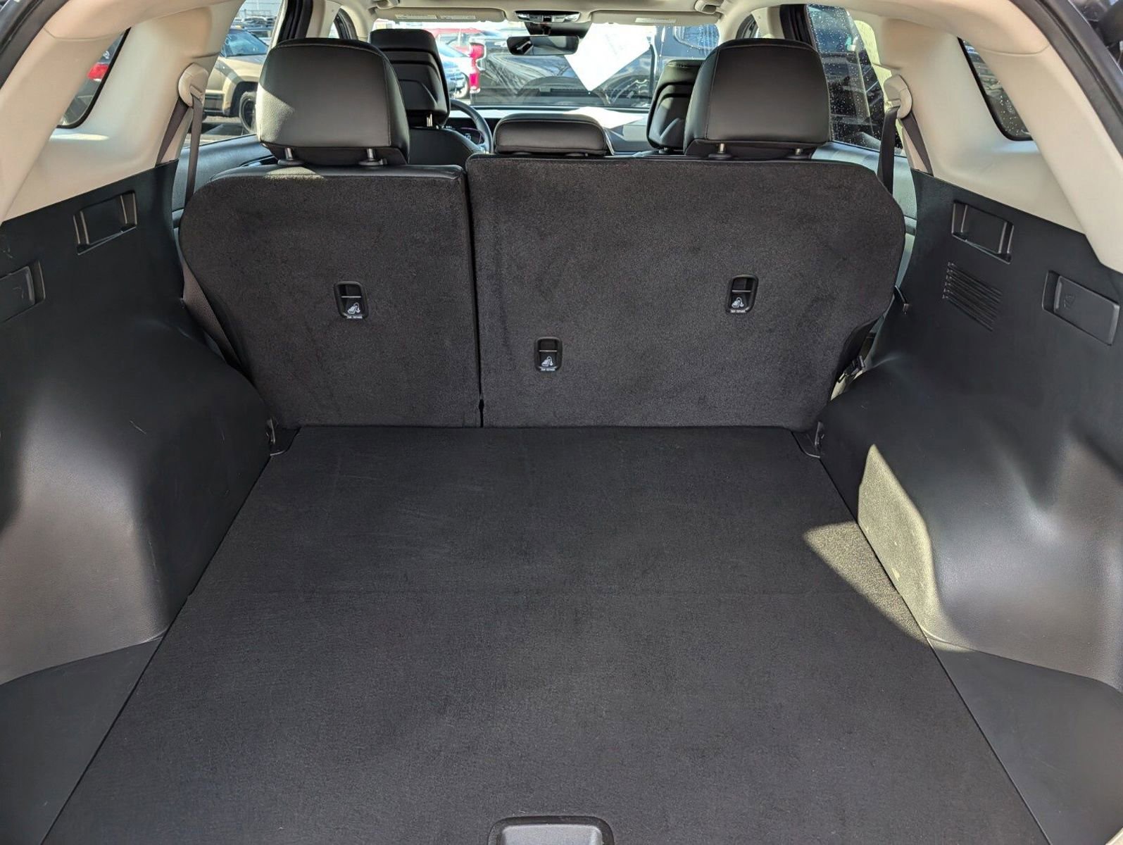 Used 2025 Kia Sportage EX w/ Premium Package image 22