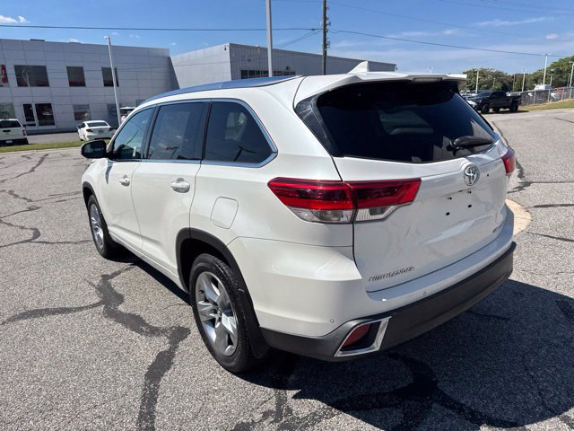 Used 2019 Toyota Highlander Limited AWD/4WD image 9