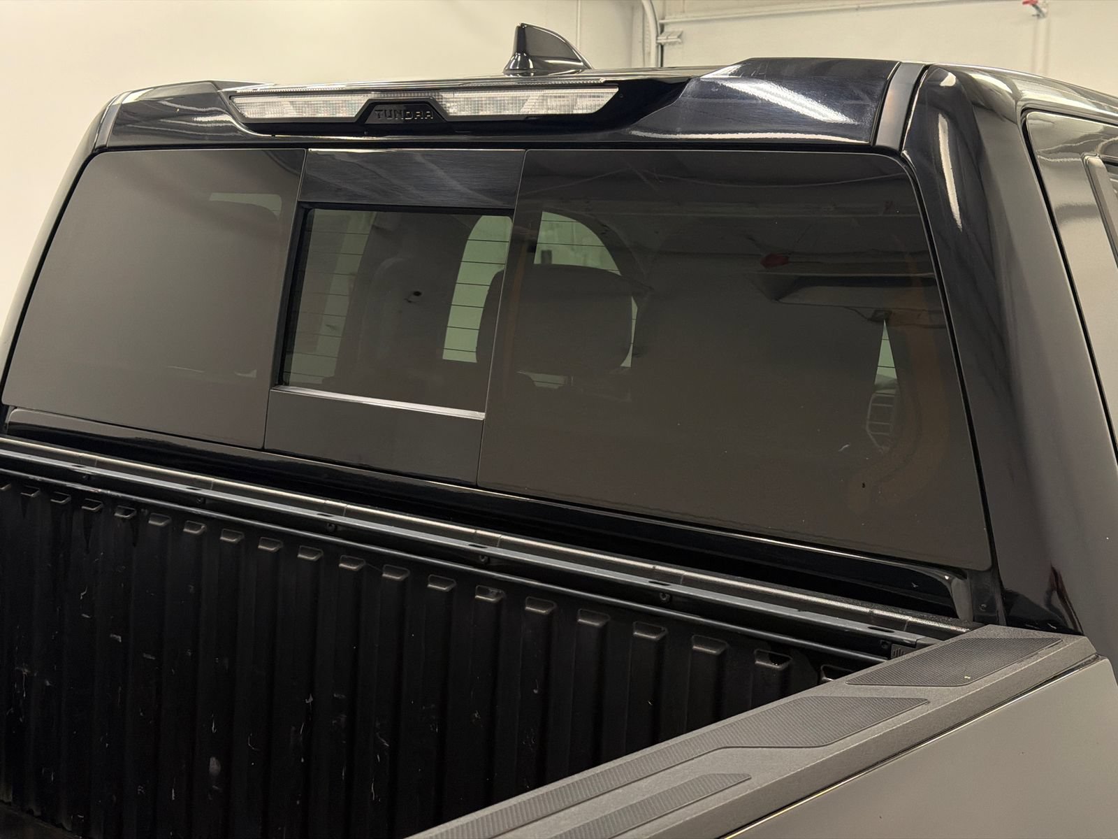 Used 2022 Toyota Tundra SR5 w/ SR5 Premium Package AWD/4WD image 8