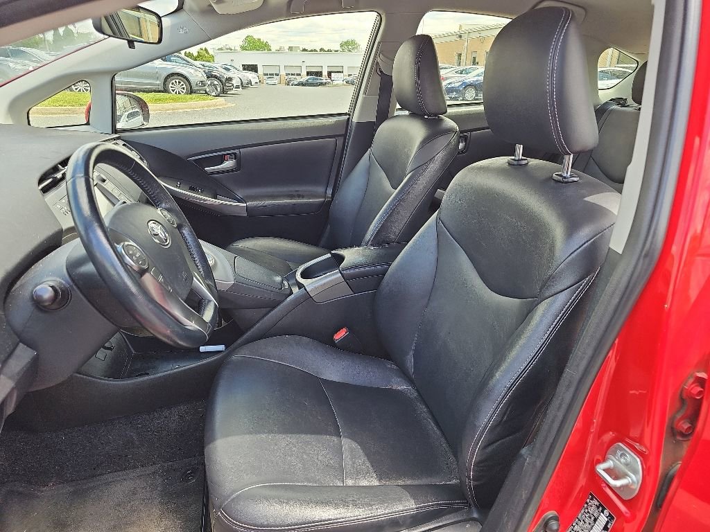 Used 2015 Toyota Prius Persona Series FWD image 3