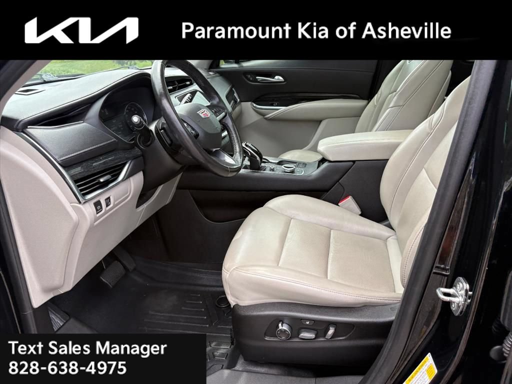 Used 2021 Cadillac XT4 Premium Luxury FWD image 18