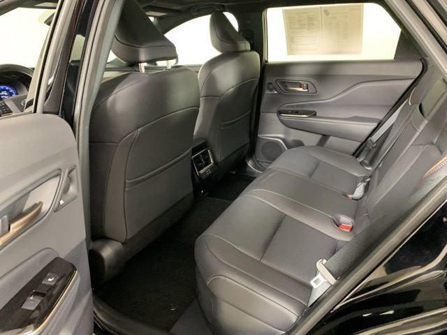 Used 2025 Toyota Crown Signia Limited image 33