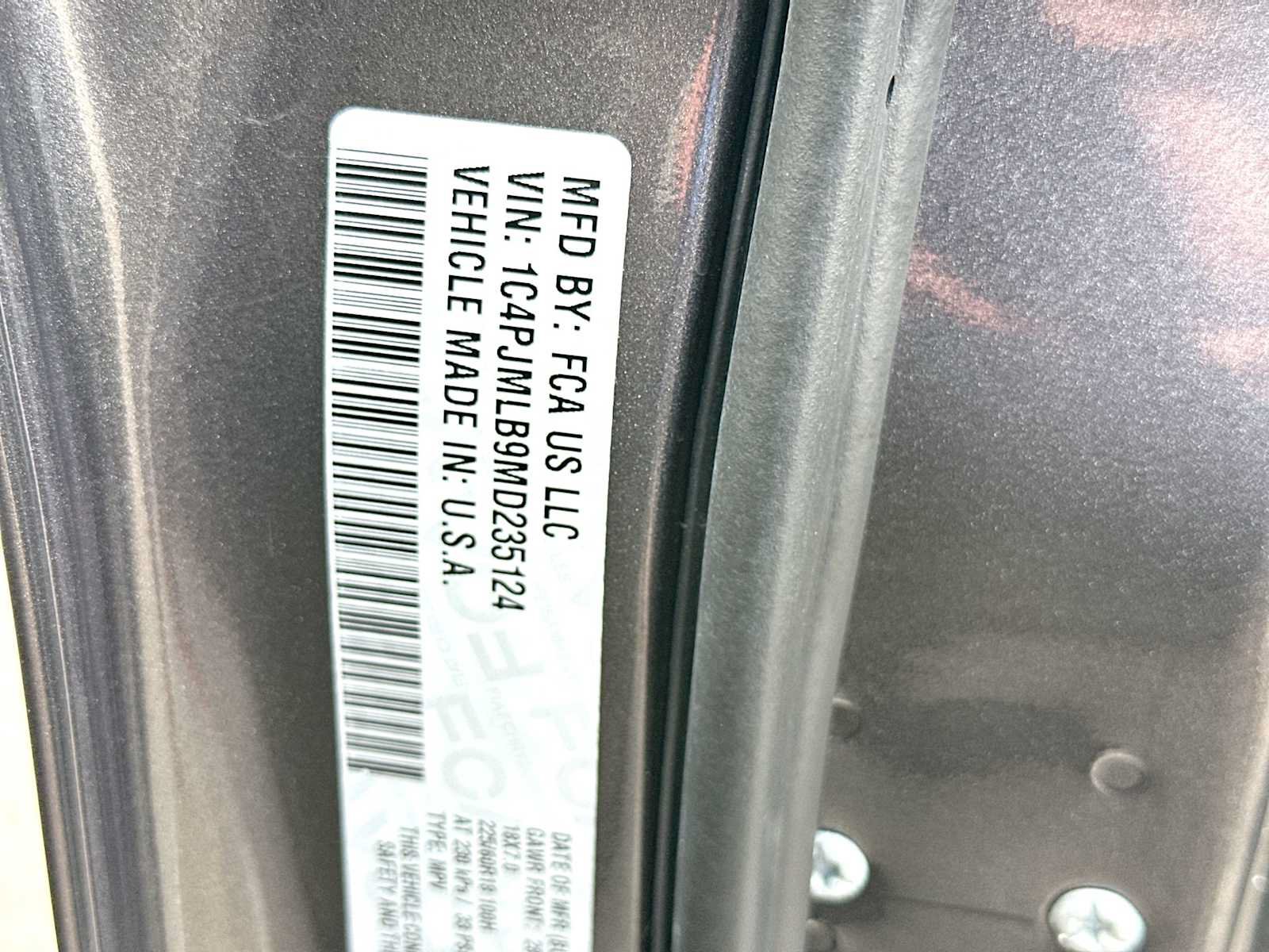 Used 2021 Jeep Cherokee Latitude Plus w/ Sun & Sound Group AWD/4WD image 22