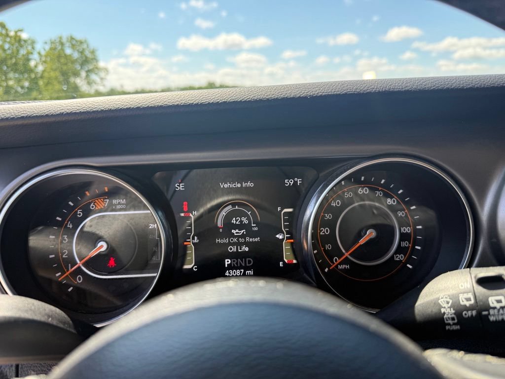 Used 2022 Jeep Wrangler Unlimited Sport AWD/4WD image 31