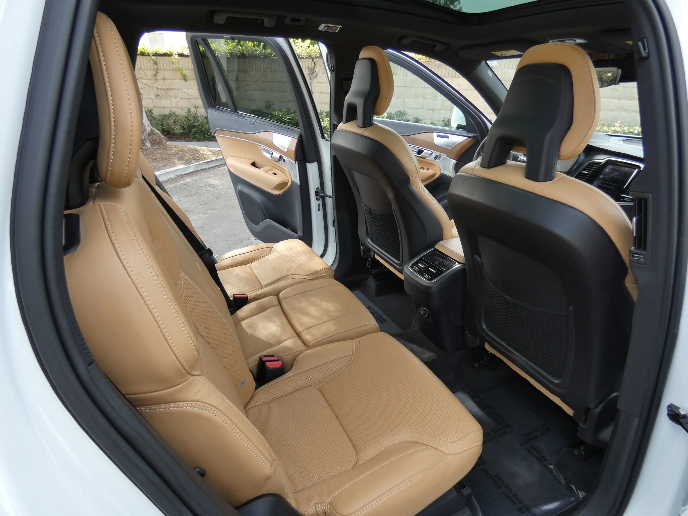 Used 2017 Volvo XC90 T6 Inscription w/ Vision Package image 39