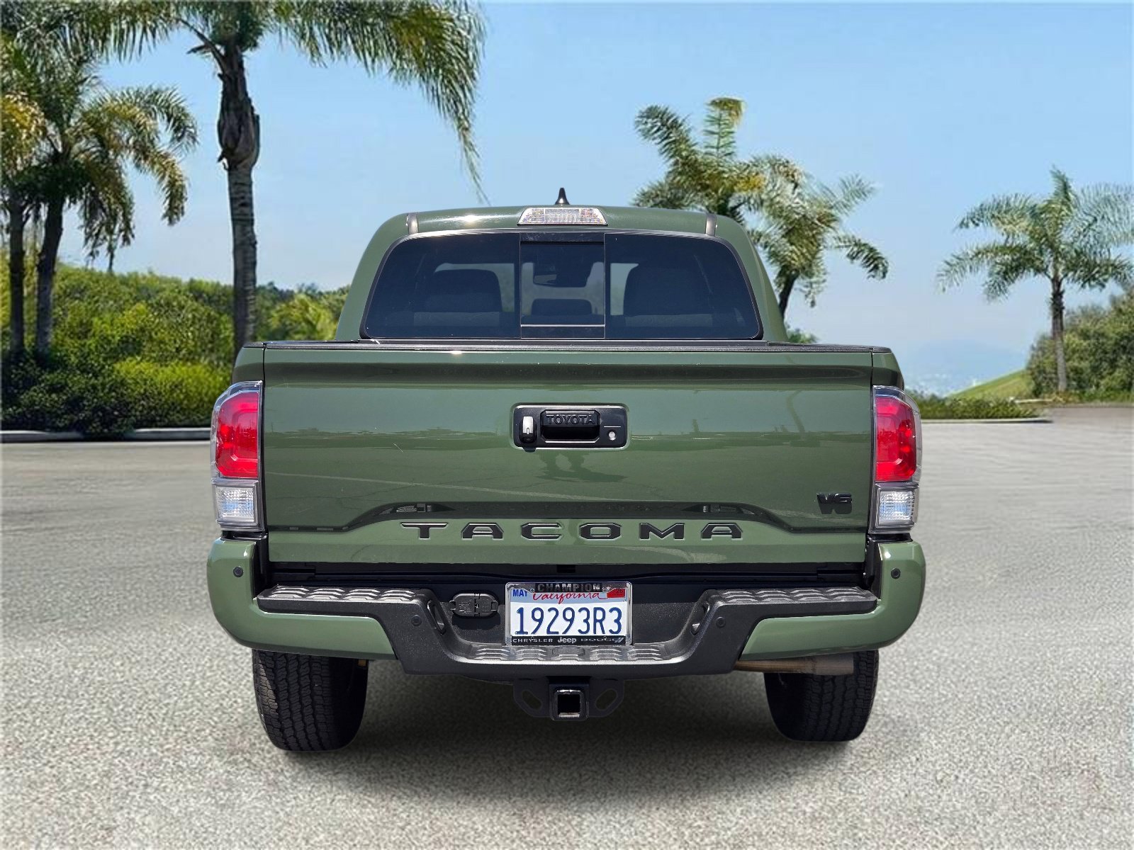 Used 2022 Toyota Tacoma TRD Off-Road w/ Technology Package RWD image 5