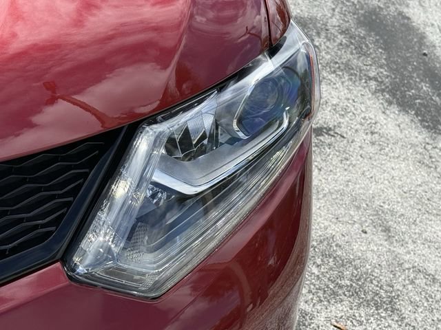 Used 2016 Nissan Rogue SL w/ SL Premium Package FWD image 14