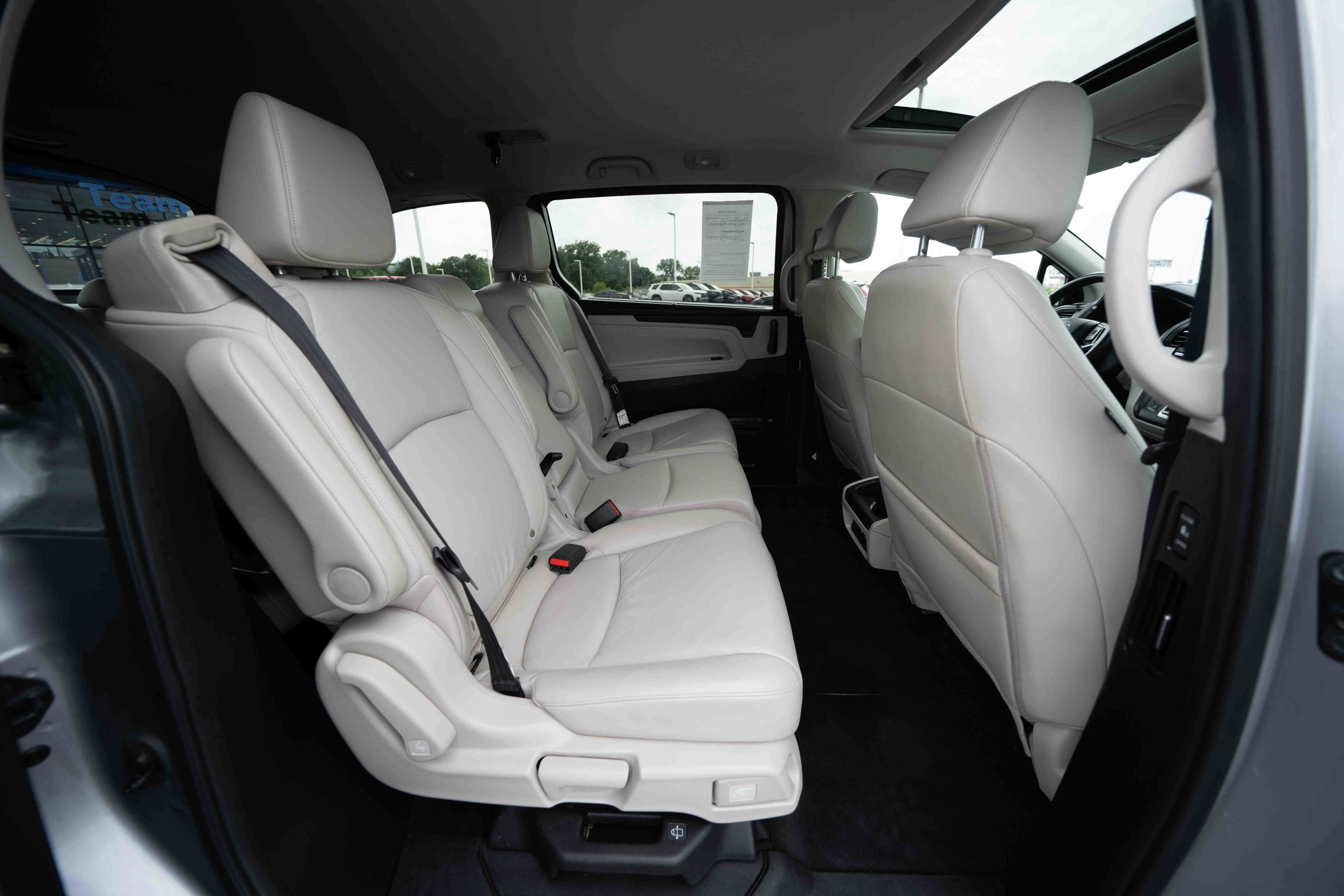 Used 2025 Honda Odyssey EX-L image 25