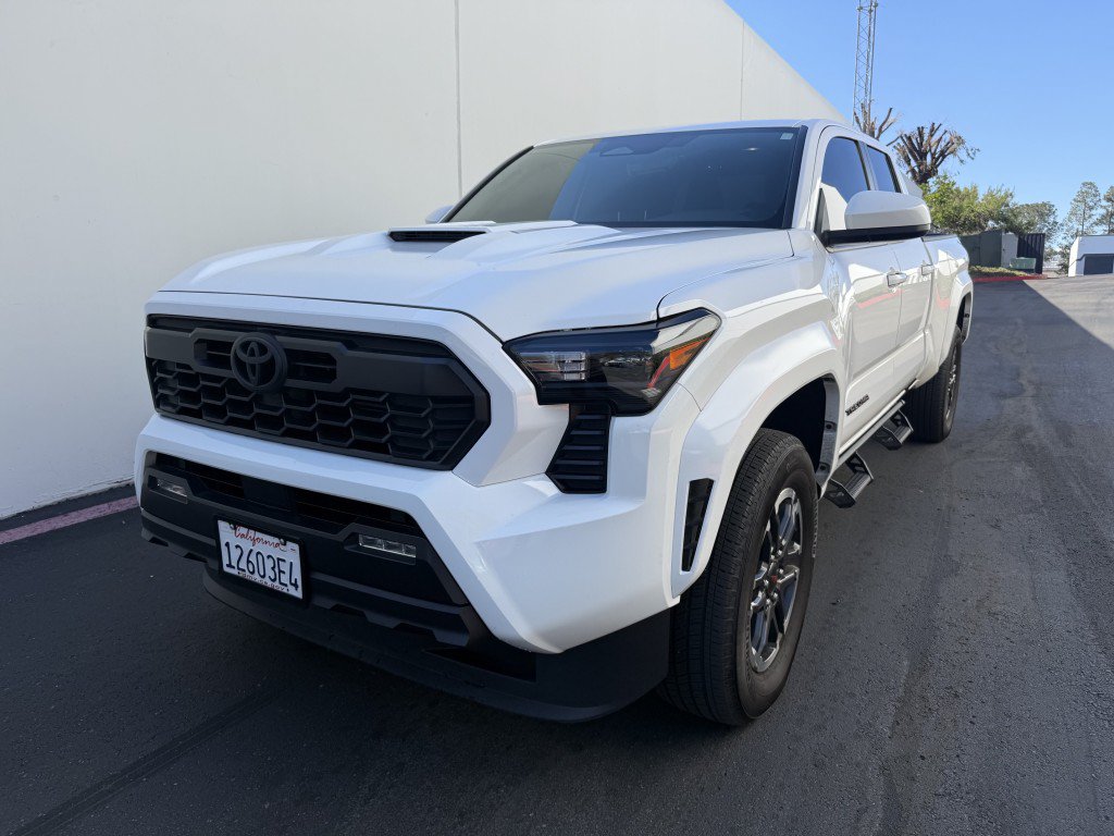 Used 2025 Toyota Tacoma TRD Sport RWD image 1