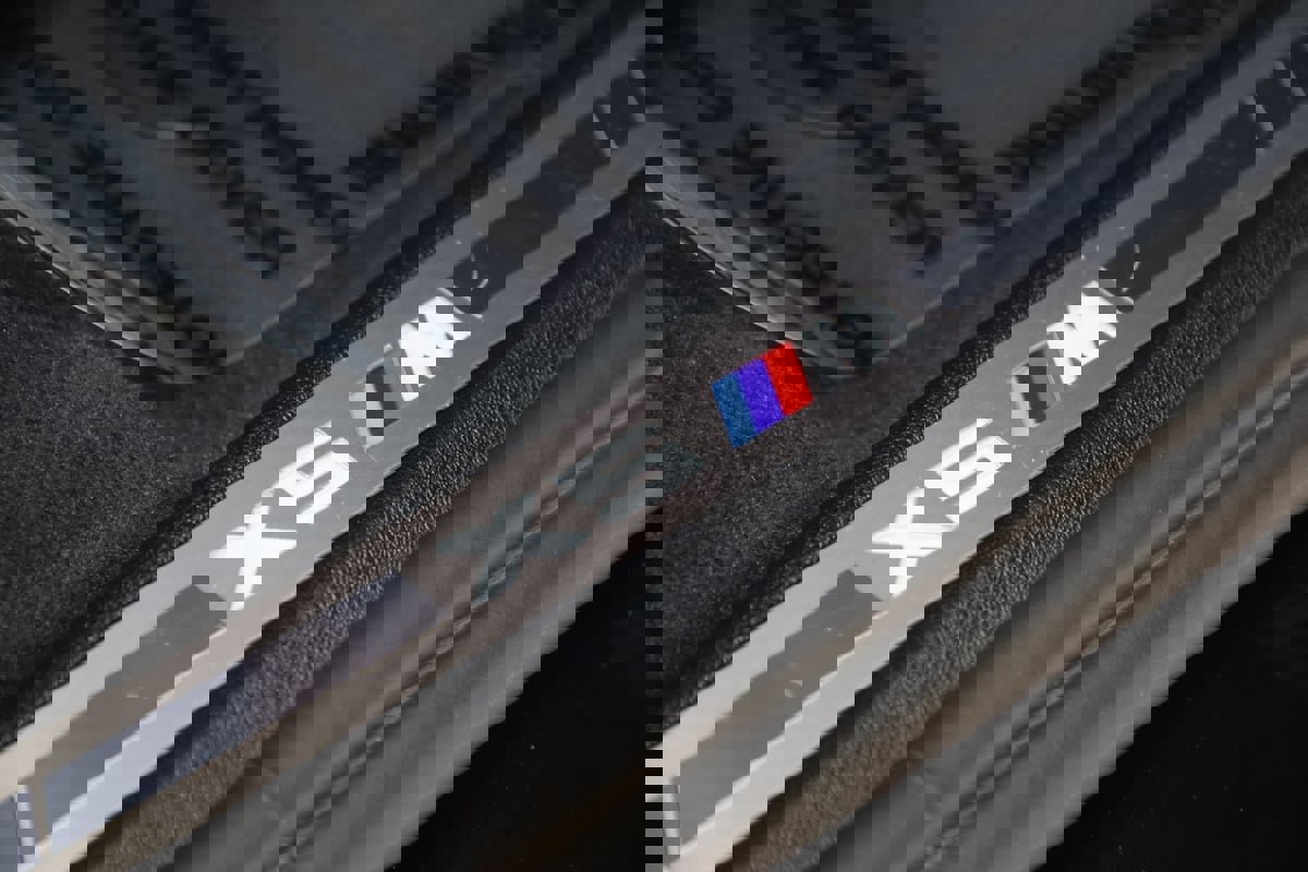 Used 2021 BMW X5 M w/ Executive Package image 16