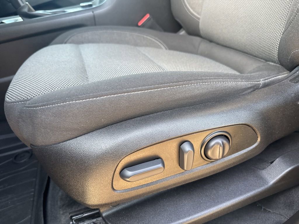 Certified 2023 Chevrolet Traverse LT w/ Midnight/Sport Edition image 13