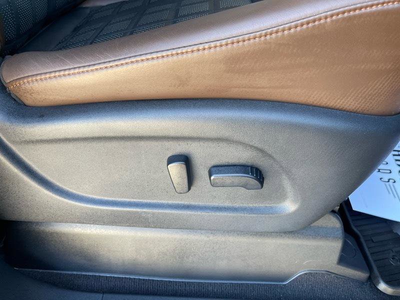 Used 2016 Nissan Titan Platinum Reserve image 47