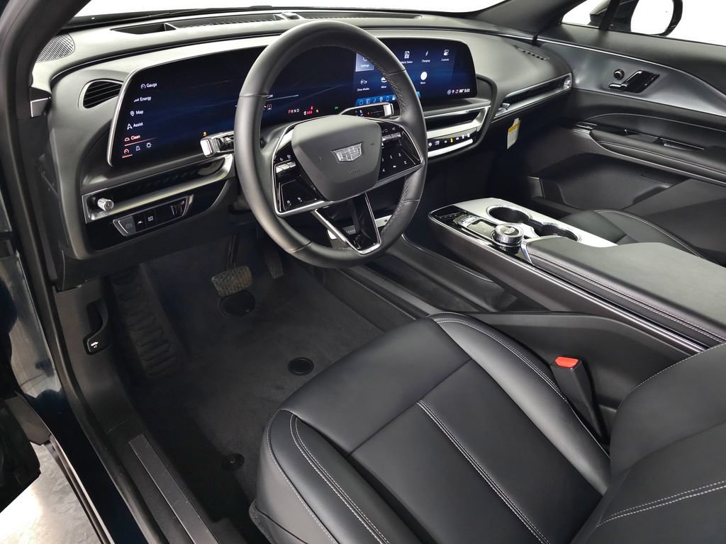 Certified 2024 Cadillac Lyriq Tech w/ Driver Assist Package AWD/4WD image 19