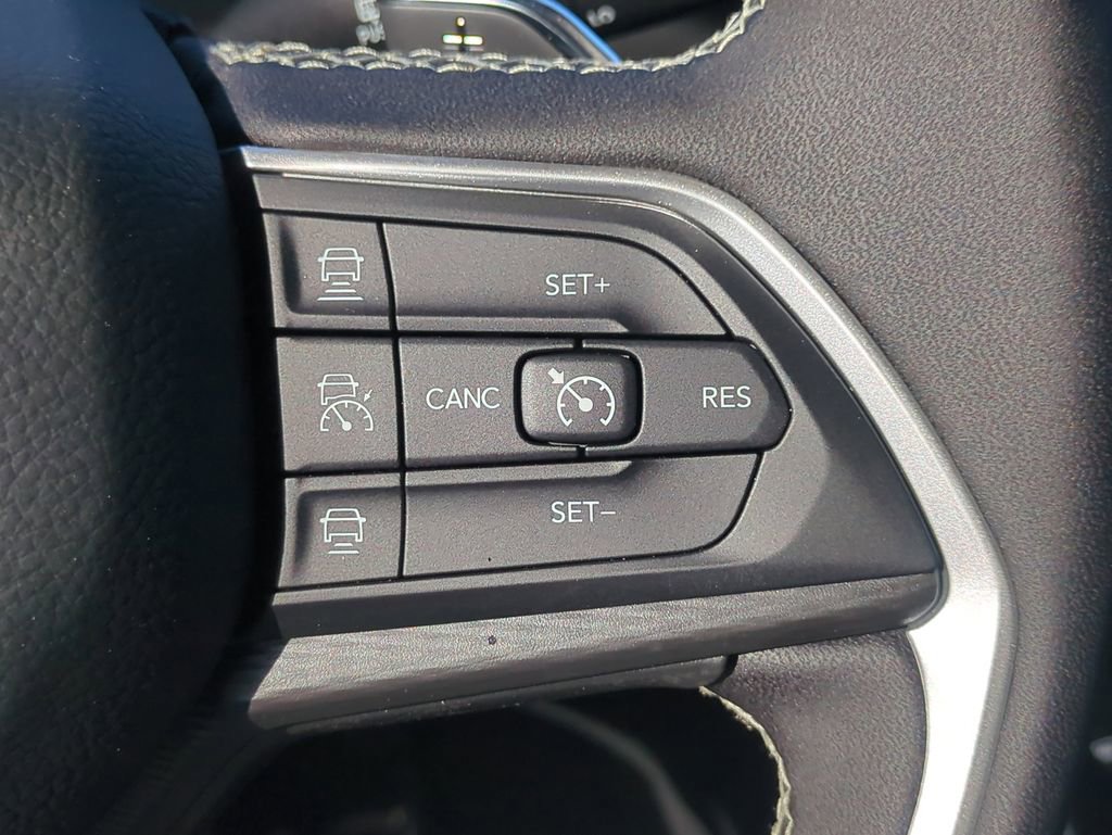 New 2025 Jeep Grand Cherokee Laredo w/ MOPAR Finishing Package RWD image 26