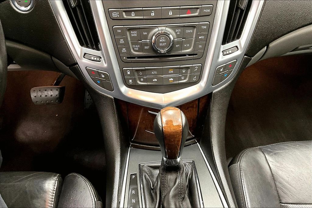 Used 2011 Cadillac SRX Luxury image 24