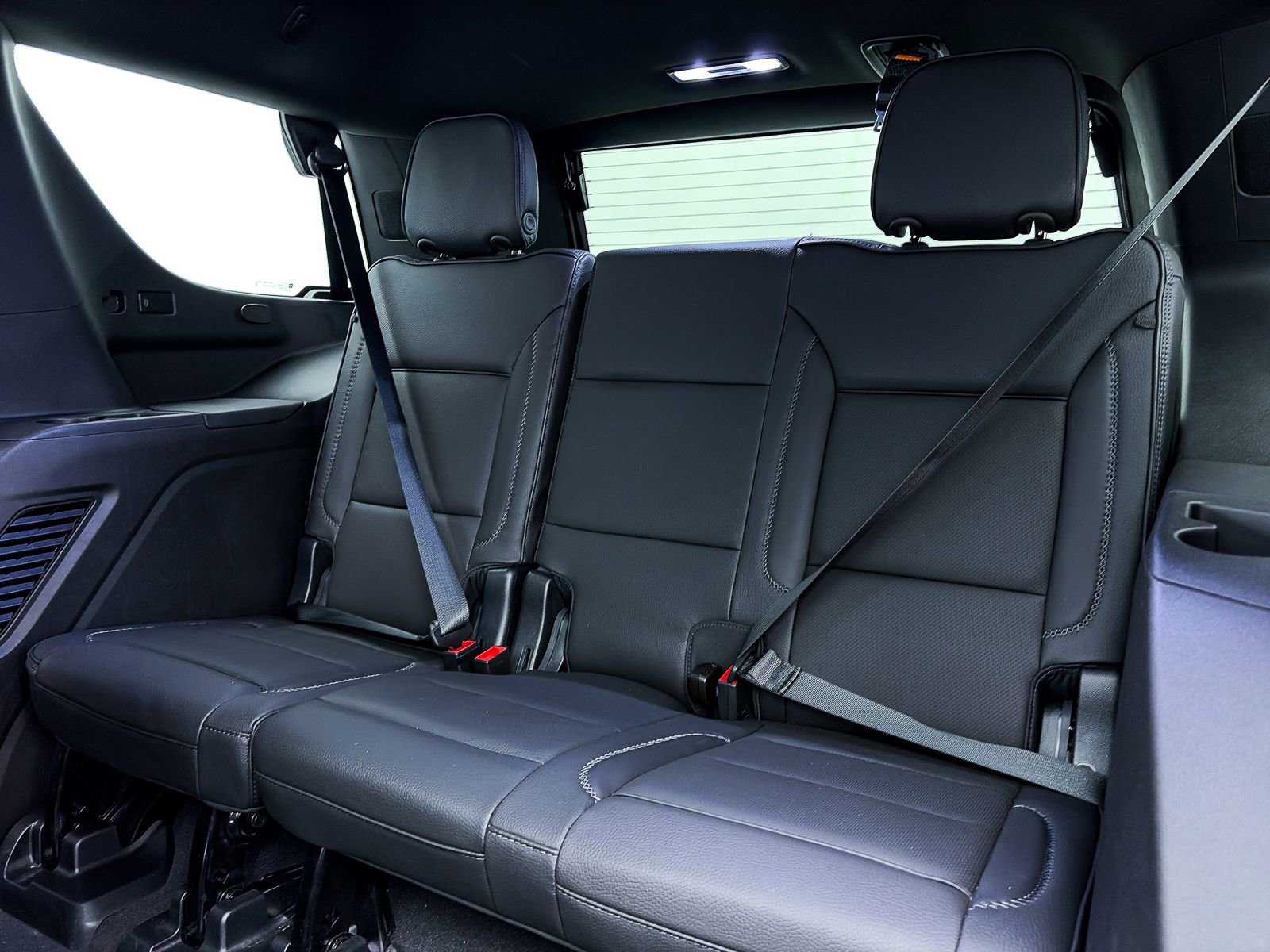 Used 2023 GMC Yukon Denali image 42