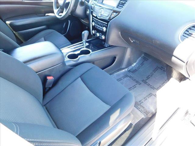 Used 2020 Nissan Pathfinder SV FWD image 29