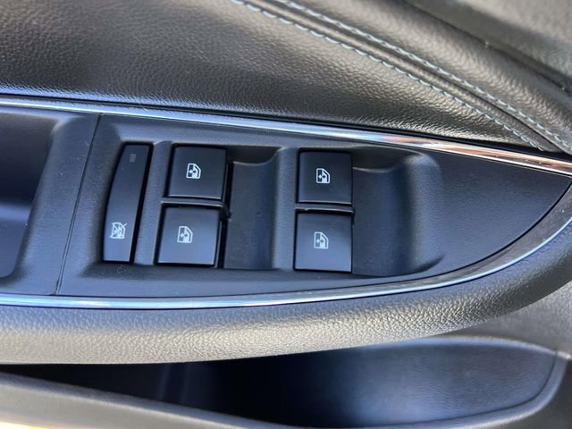 Used 2017 Chevrolet Cruze Premier image 17