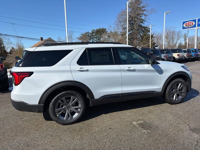 New 2026 Ford Explorer Active w/ Active Comfort Package image 2