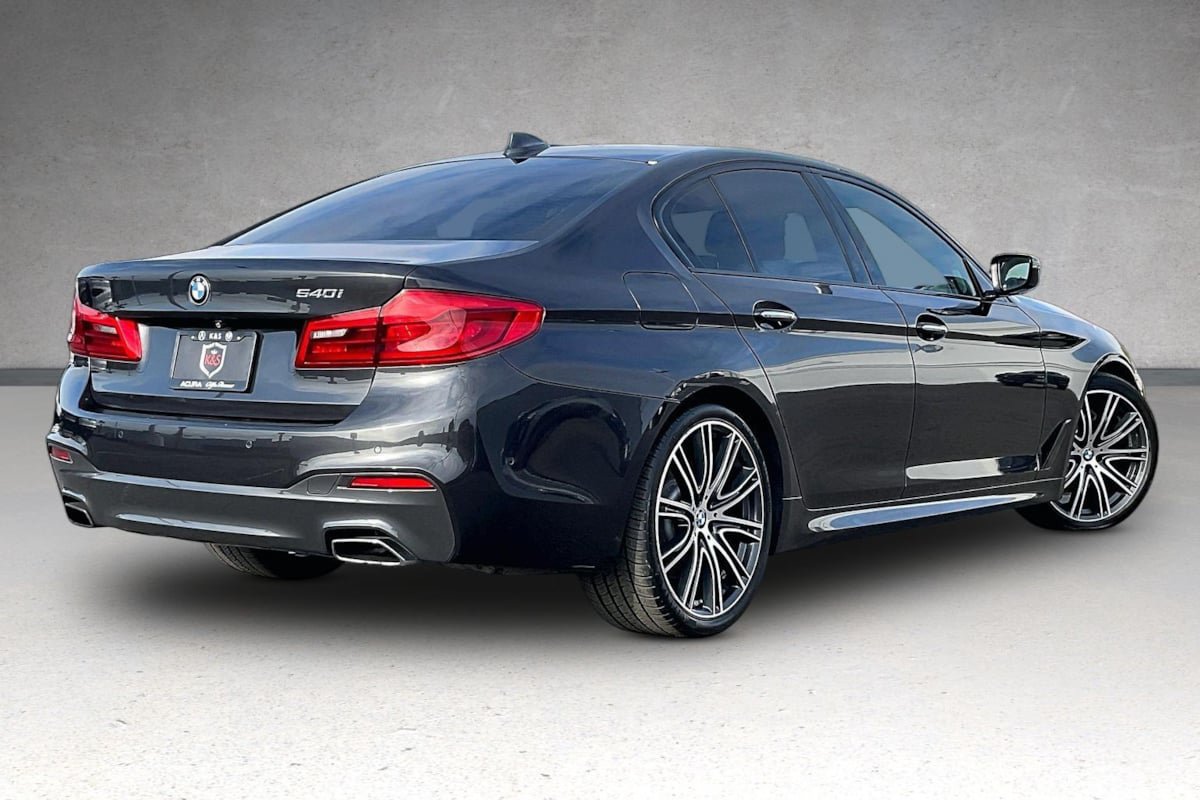 Used 2018 BMW 540i RWD image 33