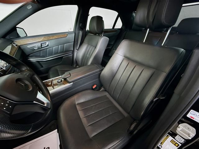 Used 2016 Mercedes-Benz E 400 4MATIC Sedan image 23
