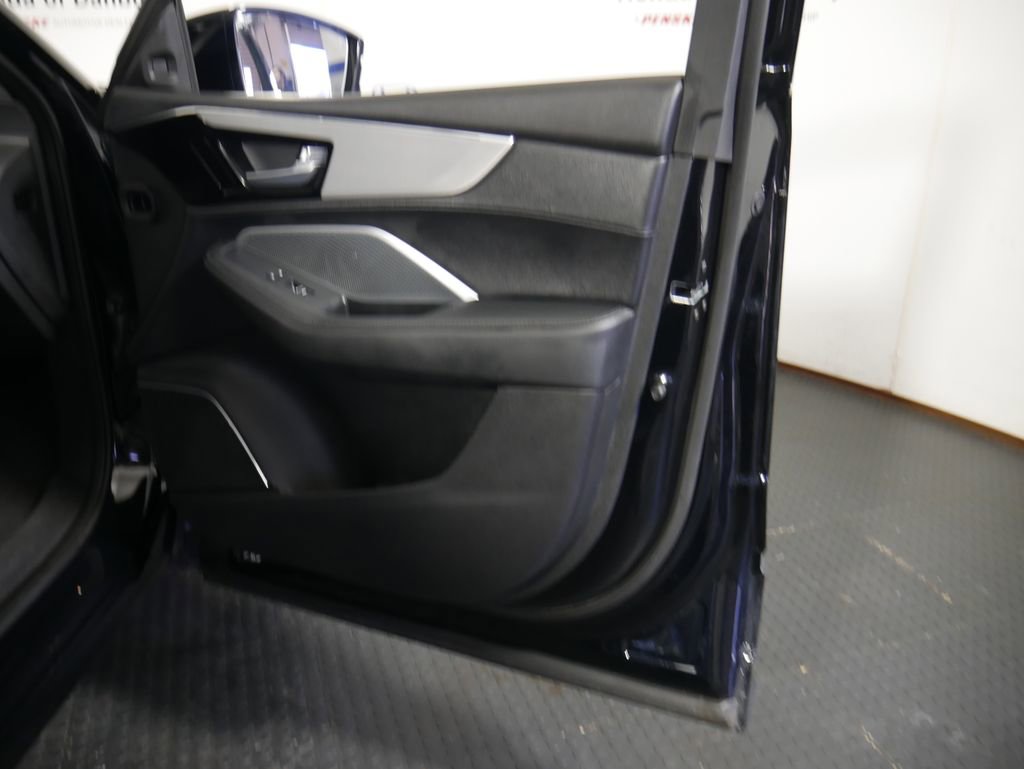 Used 2025 Acura MDX SH-AWD image 6