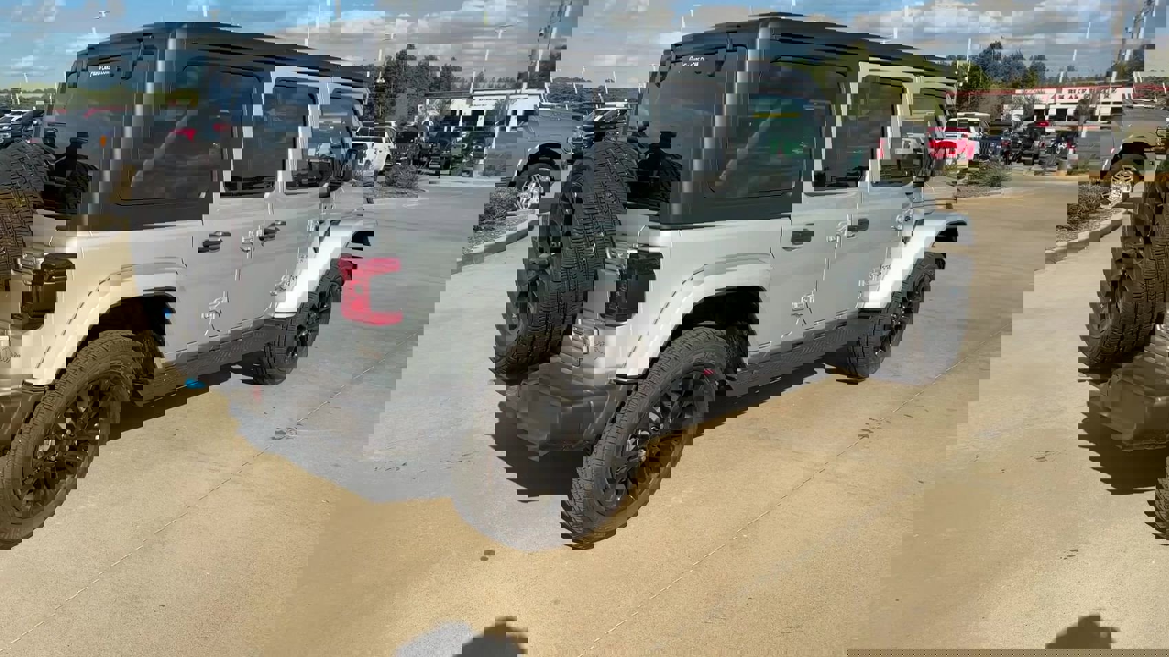 New 2023 Jeep Wrangler Sahara w/ Cold Weather Group image 8