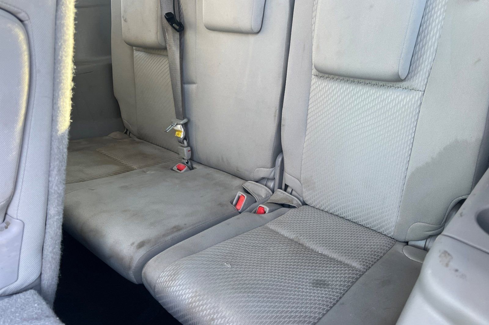 Used 2019 Toyota Highlander LE AWD/4WD image 13