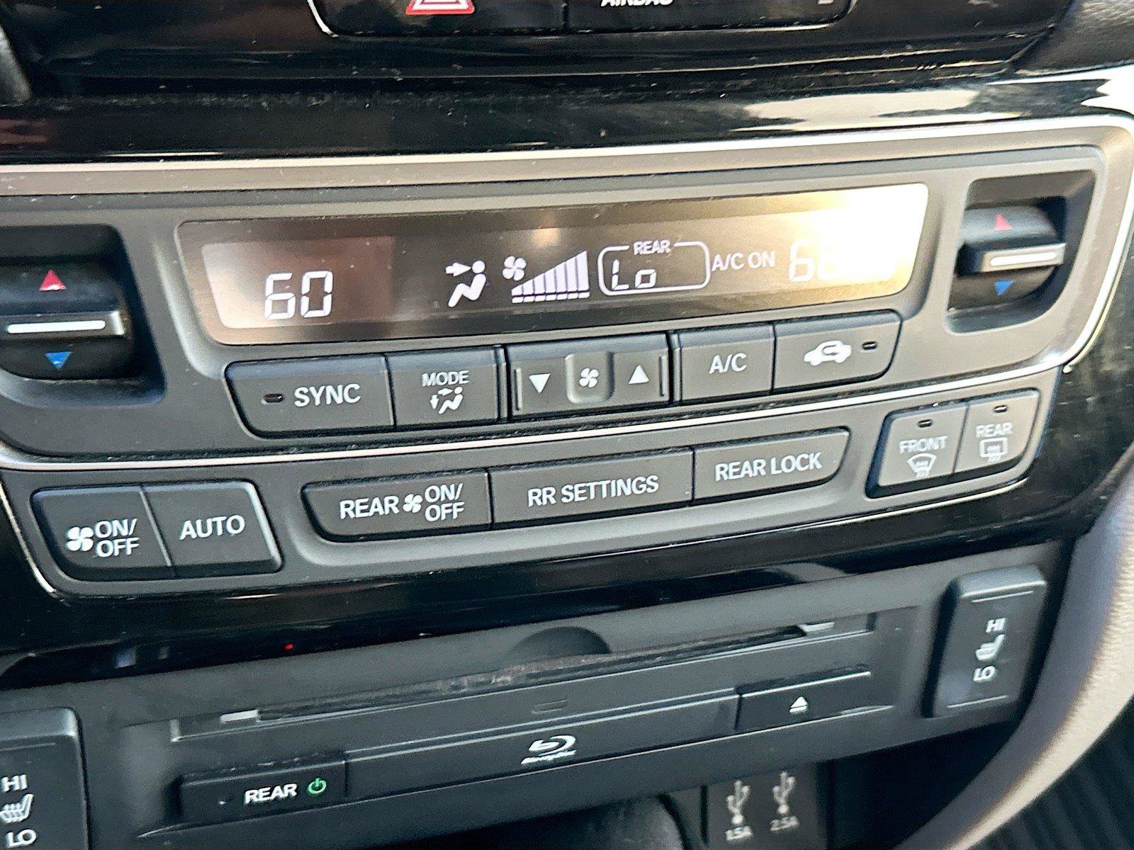 Used 2016 Honda Pilot Touring image 35