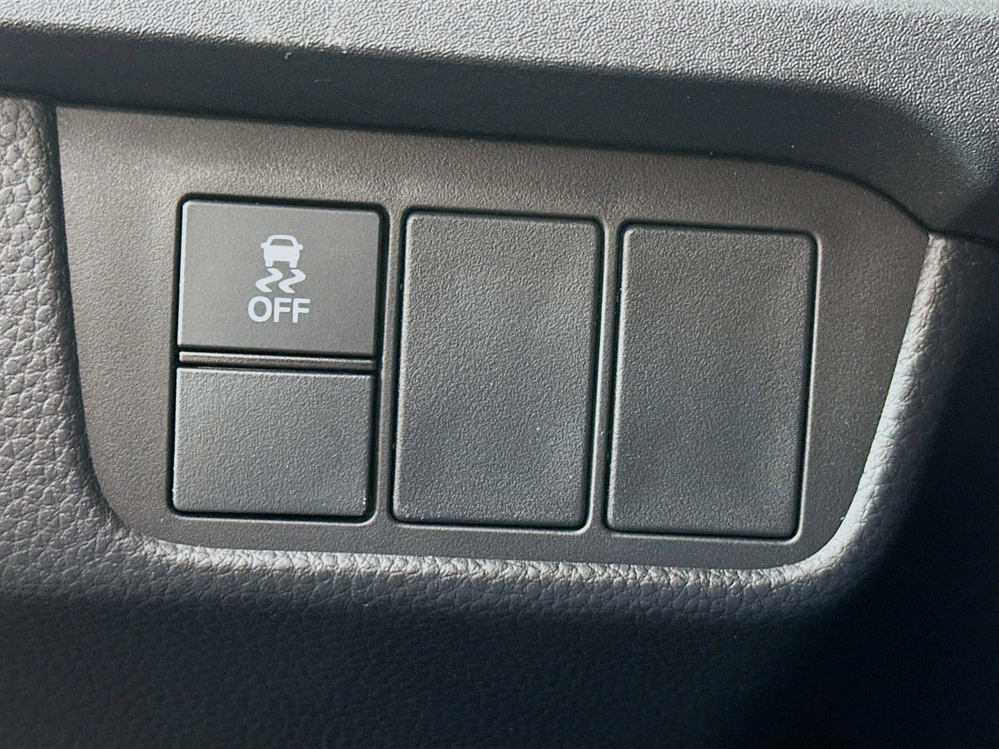 Used 2024 Honda CR-V LX image 16