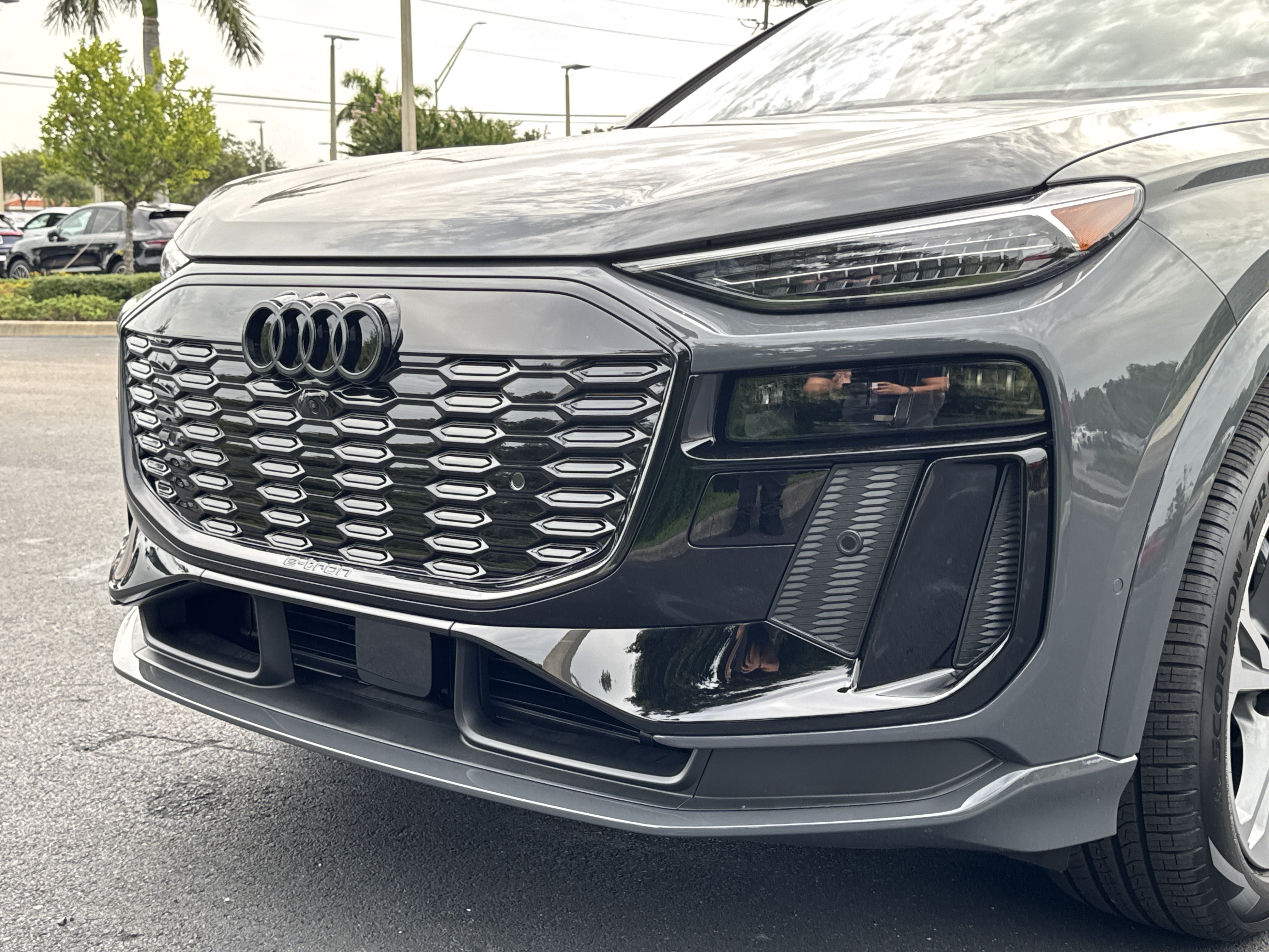 New 2027 Audi Q6 e-tron Premium Plus AWD/4WD image 7