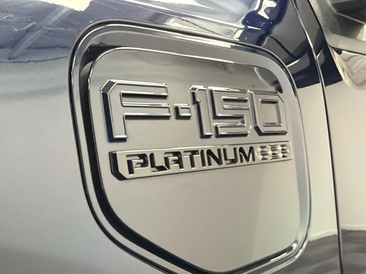 Used 2023 Ford F150 Lightning Platinum image 14