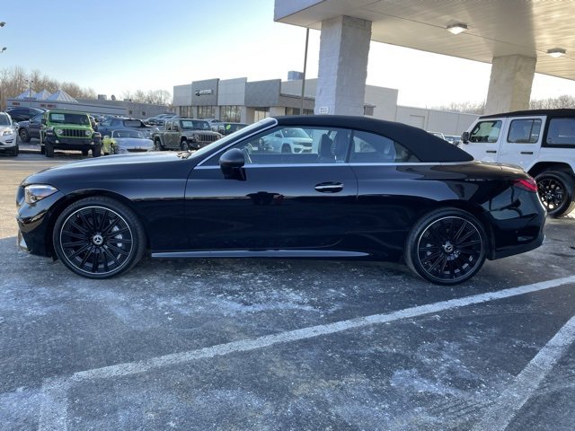 Used 2024 Mercedes-Benz CLE 450 4MATIC Cabriolet image 8