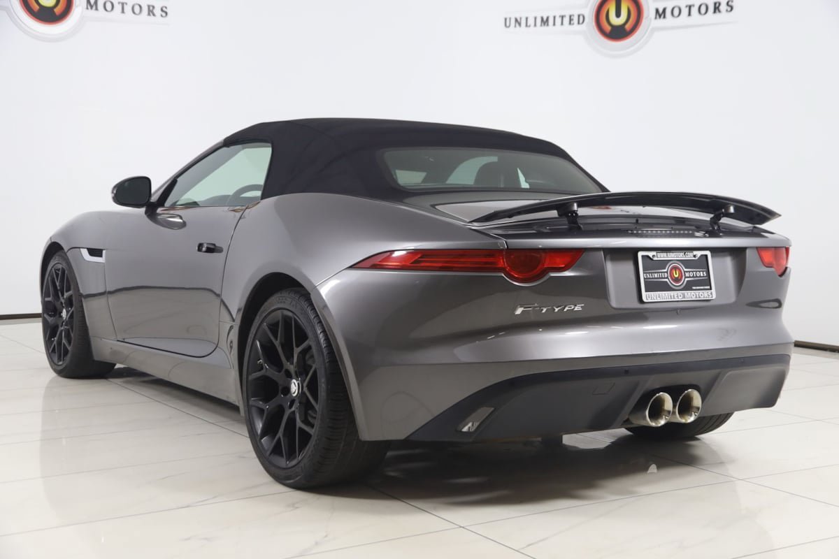 Used 2017 Jaguar F-TYPE Convertible RWD image 4