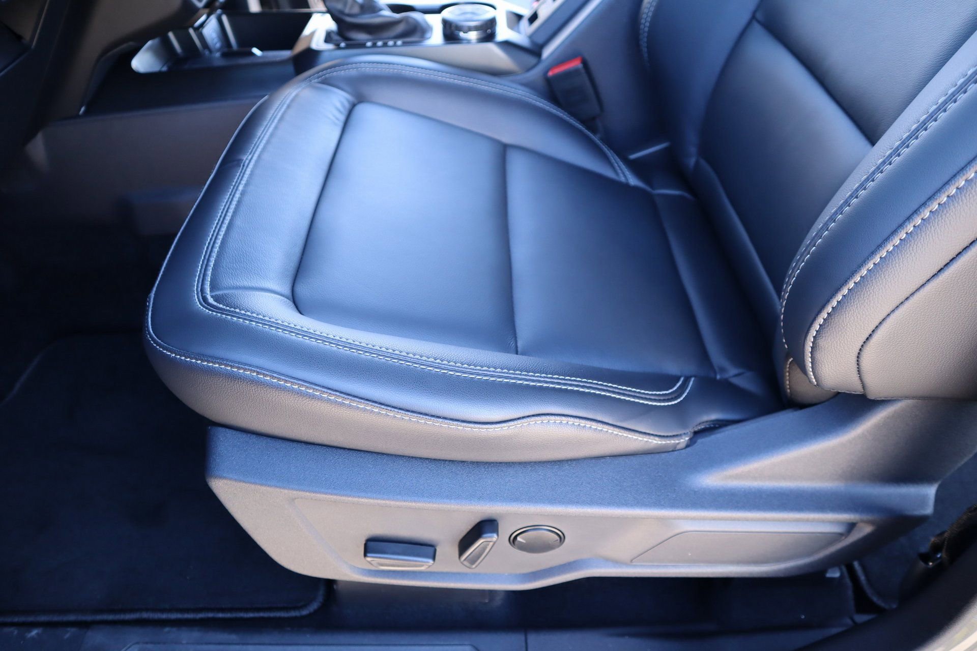 New 2025 Ford Bronco Outer Banks image 12