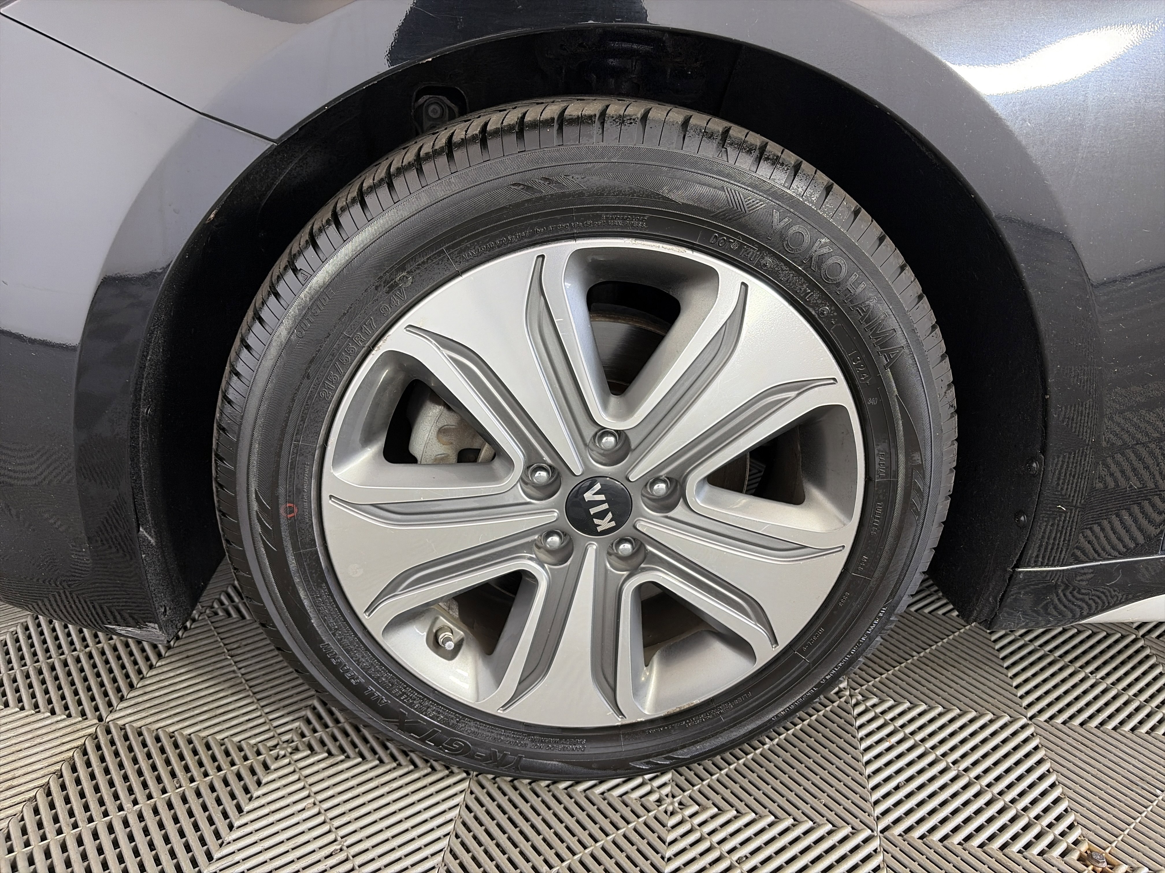 Used 2017 Kia Optima EX FWD image 13