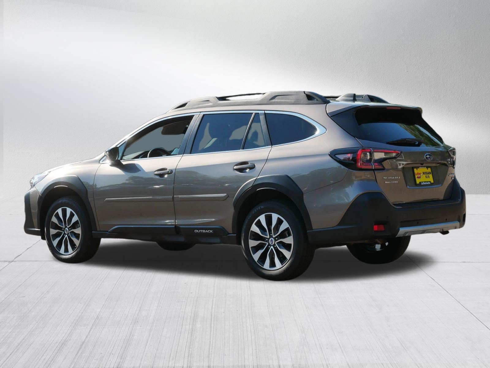 Used 2024 Subaru Outback Limited XT AWD/4WD image 5
