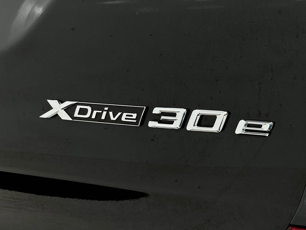 Used 2021 BMW X3 xDrive30e w/ Convenience Package AWD/4WD image 43