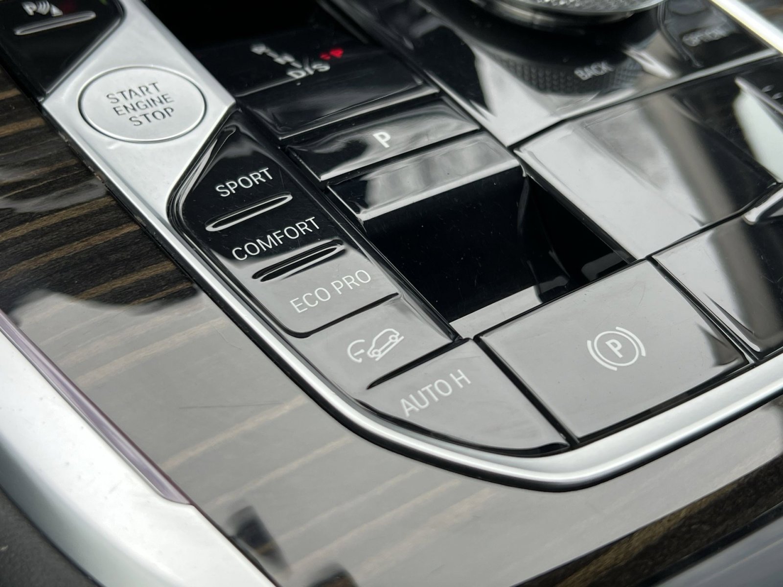 Used 2025 BMW X7 xDrive40i image 33