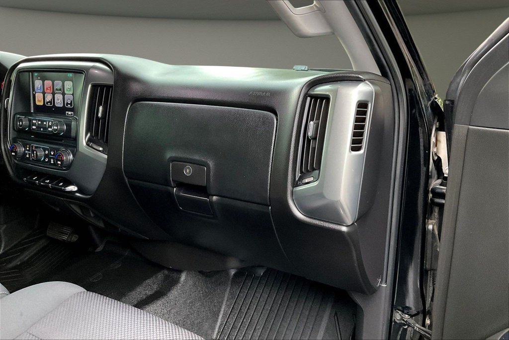 Used 2018 Chevrolet Silverado 1500 LT w/ All Star Edition AWD/4WD image 30