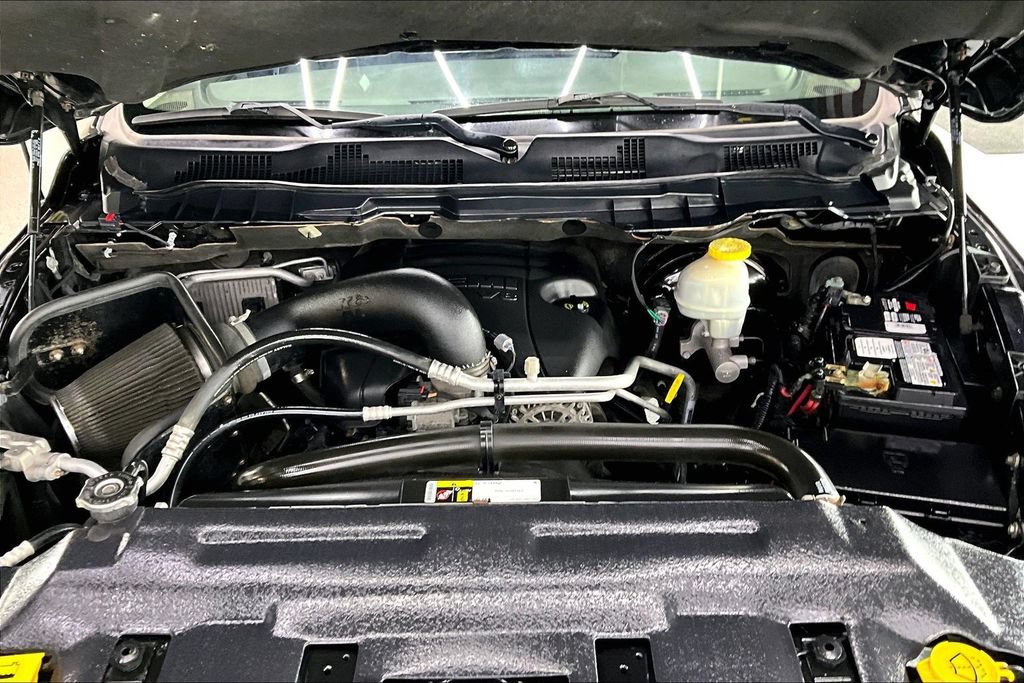 Used 2017 RAM 1500 Classic SLT AWD/4WD image 27