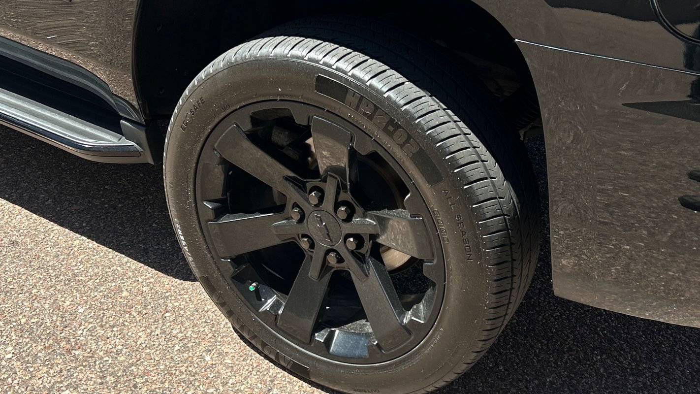 Used 2018 Chevrolet Tahoe Premier AWD/4WD image 15