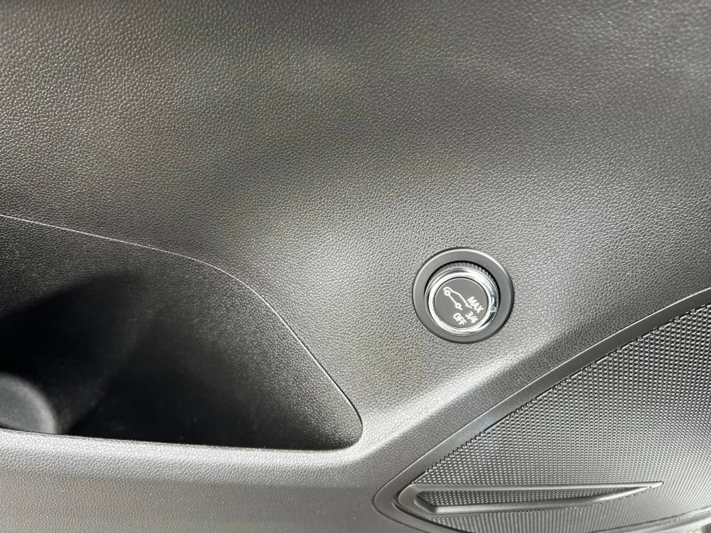 Used 2023 Buick Envision Preferred AWD/4WD image 8