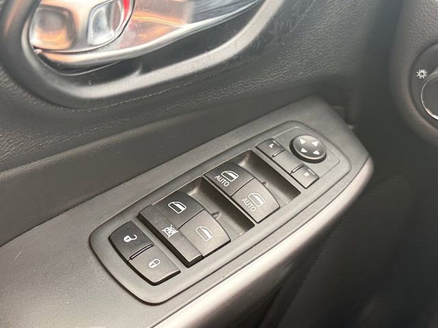 Used 2021 Jeep Cherokee Latitude image 25