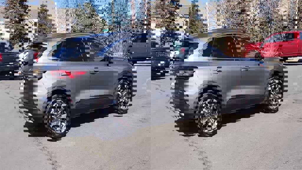 Used 2023 Ford Escape Platinum image 12